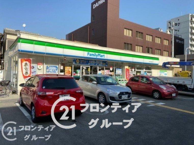 ファミリーマート高井田本通店 徒歩6分。