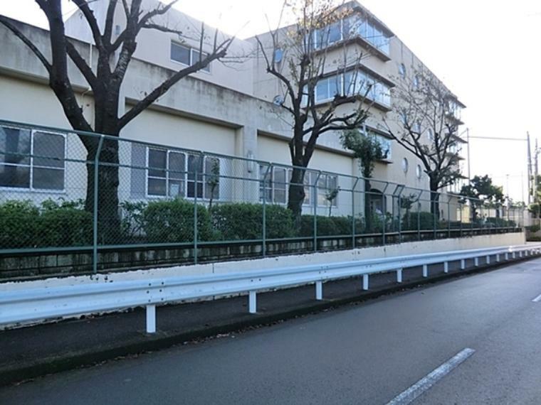 横浜市立小机小学校