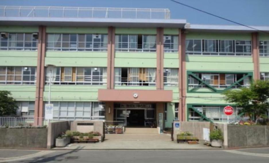 【小学校】貝塚市立中央小学校まで1373m