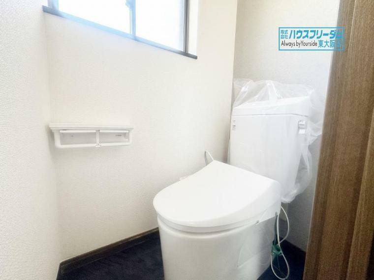 トイレ 年間を通して快適に使用できる温水洗浄便座付き