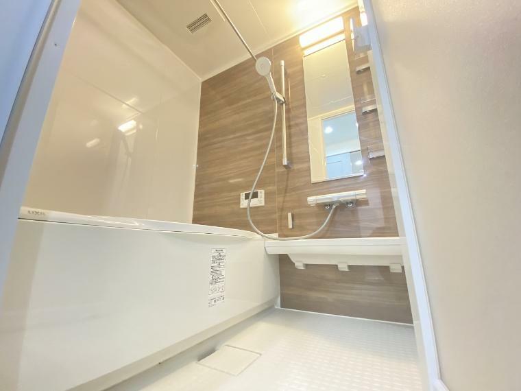 ユニットバス:浴室乾燥機・メタルシャワー