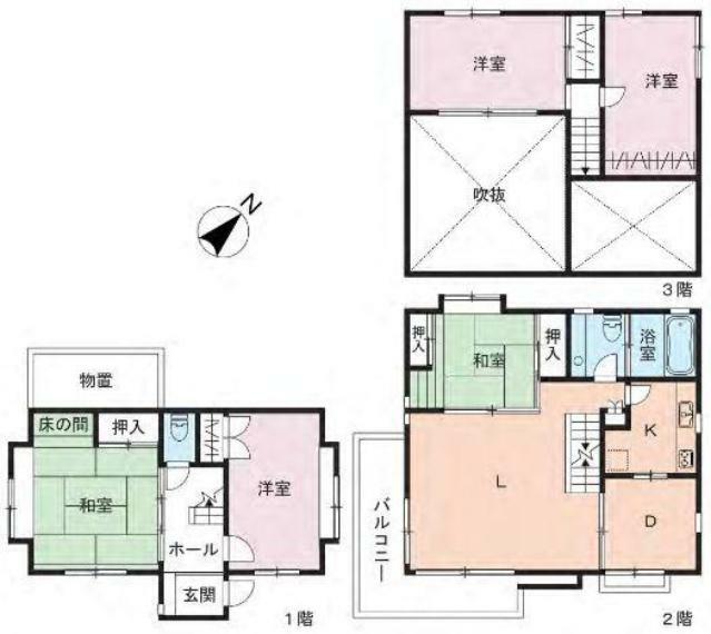 1階部分RC造・2階、3階部分木造建築のこだわりが詰まった住まい。上部吹き抜け開放感溢れるリビングには暖炉が設置されており趣のある空間です。