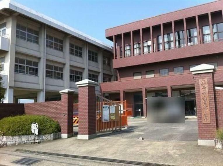 浮孔西小学校