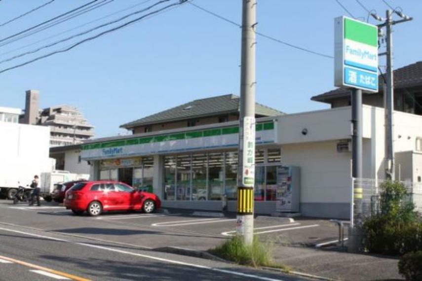 ファミリーマート 広島井口台店