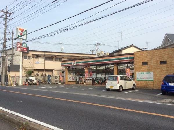 セブンイレブン松戸三矢小台店　24時間営業のコンビニエンスストアは早朝や深夜でも気軽に立ち寄れて大変便利です。