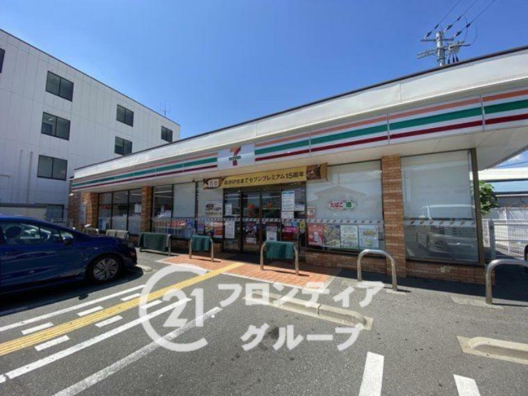 セブンイレブンJR宝殿駅前店 徒歩9分。