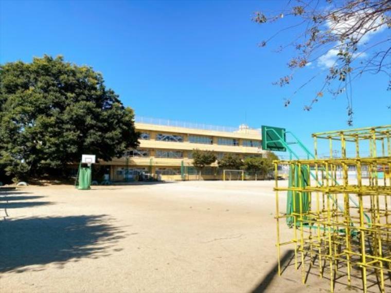 【小学校】新座市立新開小学校まで1040m