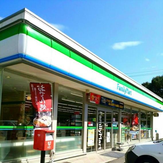 ファミリーマート 地御前店