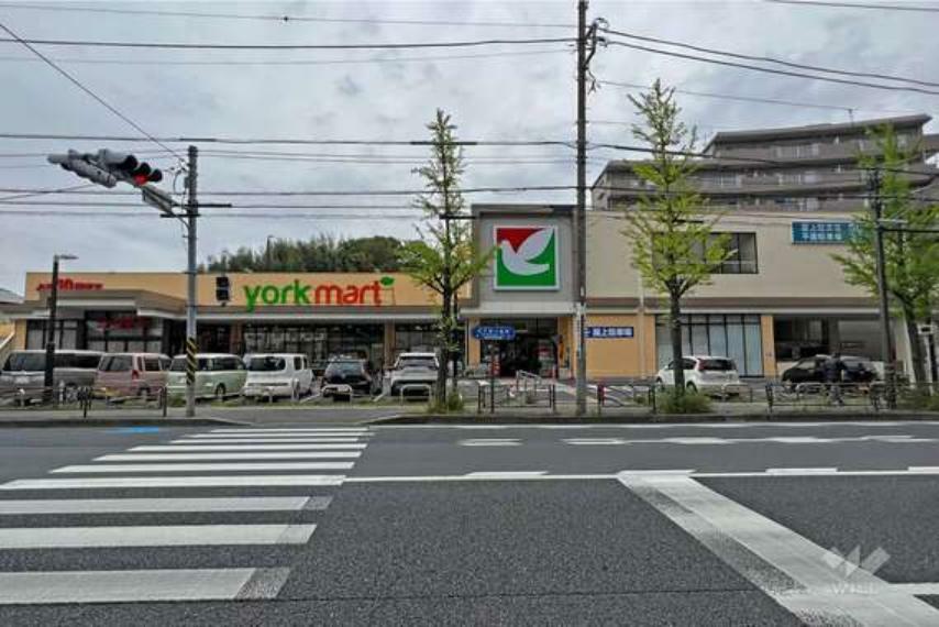 ヨークマート（川崎野川店）の外観