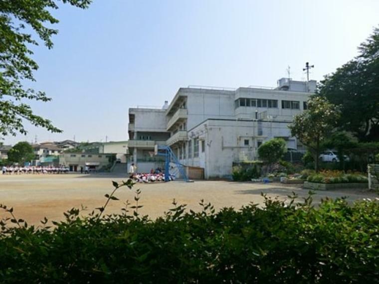 【小学校】町田市立南つくし野小学校まで400m