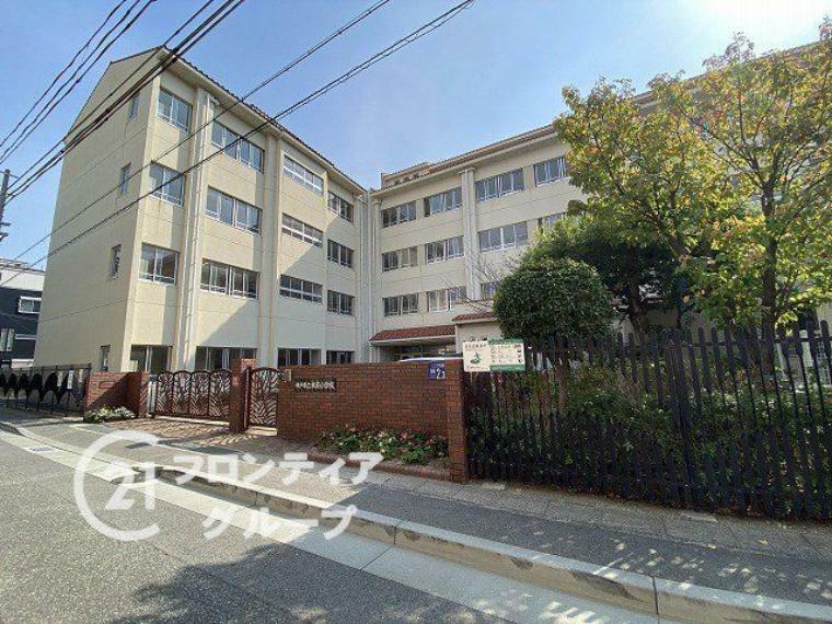 神戸市立本庄小学校 徒歩7分。