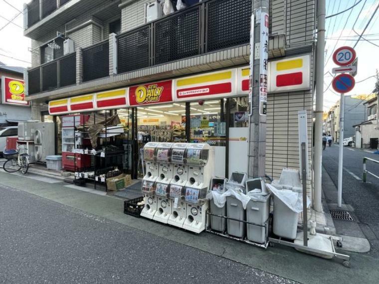 ニューヤマザキデイリーストア根津北嶋店 徒歩3分。