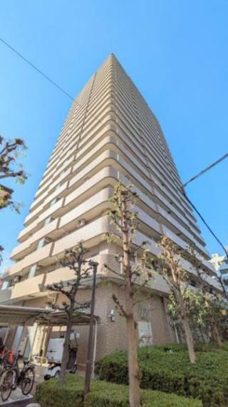大阪メトロ谷町線「谷町六丁目」駅徒歩7分に立地のマンションです！
