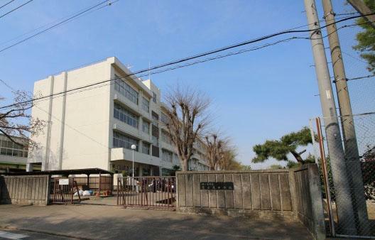 富士見中学校（550m）