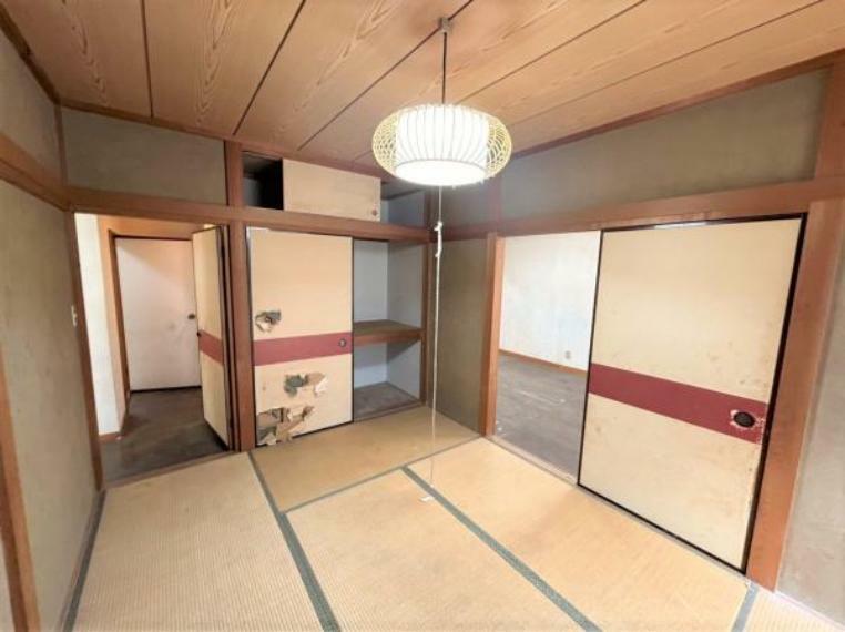 【1階和室別角度】1階和室はリビングに生まれ変わります。間の建具や壁は撤去して約19畳のリビングに変更致します。