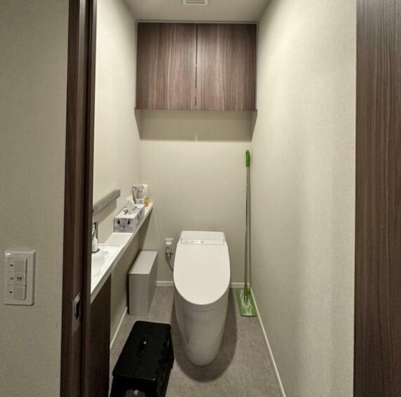 上品なデザインのトイレは、お客様にも喜ばれること間違いなしです。