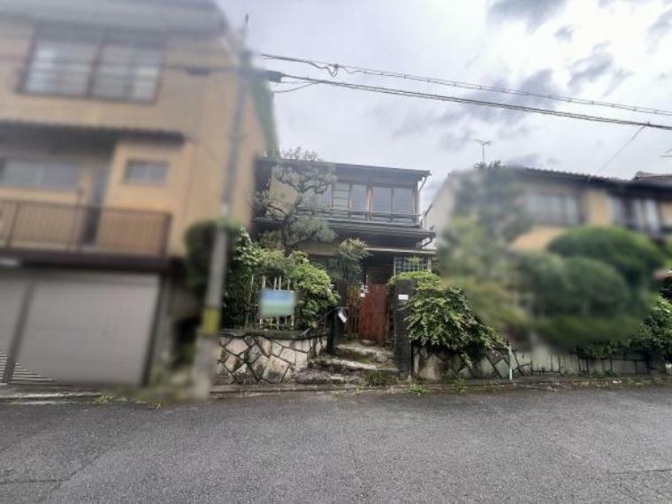 静かな住宅街にある日本家屋です！