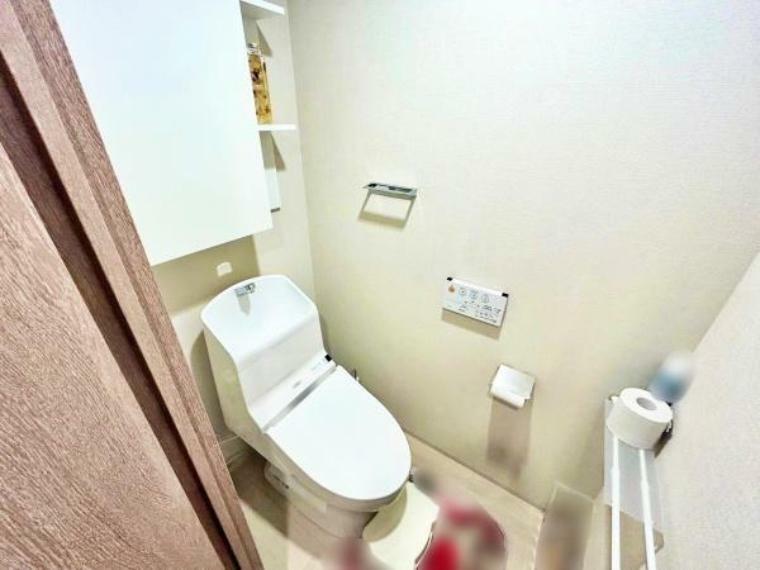 ～Toilet～<BR/>シンプルな内装のスッキリとしたトイレです。お手入れやお掃除が、簡単にできるシンプルなデザインのトイレです。