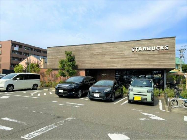 【周辺環境】スターバックスコーヒー新潟紫竹山店様まで約450m（徒歩6分）です。